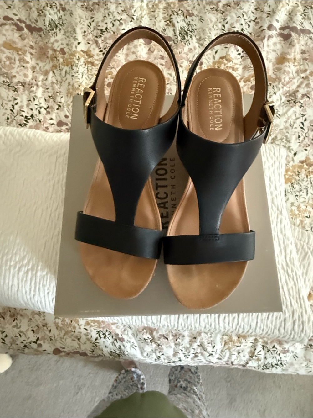 Kenneth Cole Reaction Black Leather Wedge/Espadrille